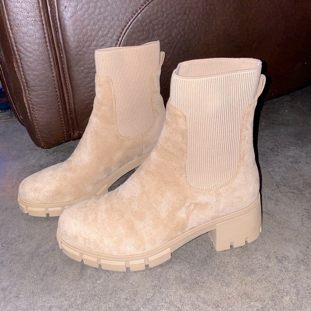 Chelsea Boot Neutral Cream